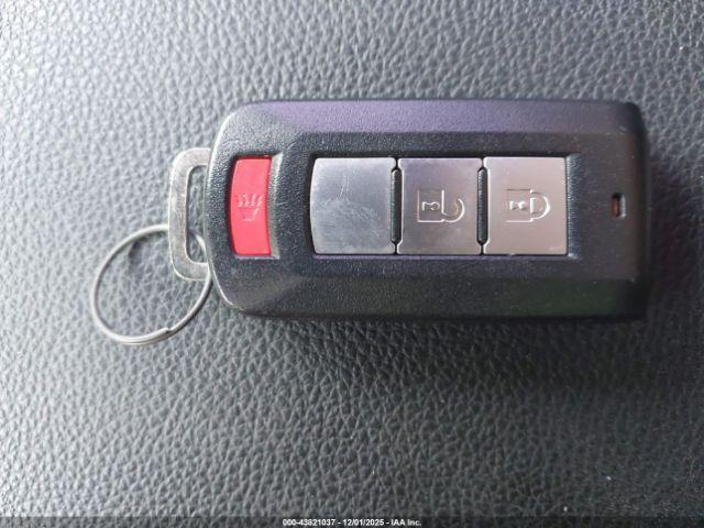 Mitsubishi Outlander 2.0 Se 2wd Image 2