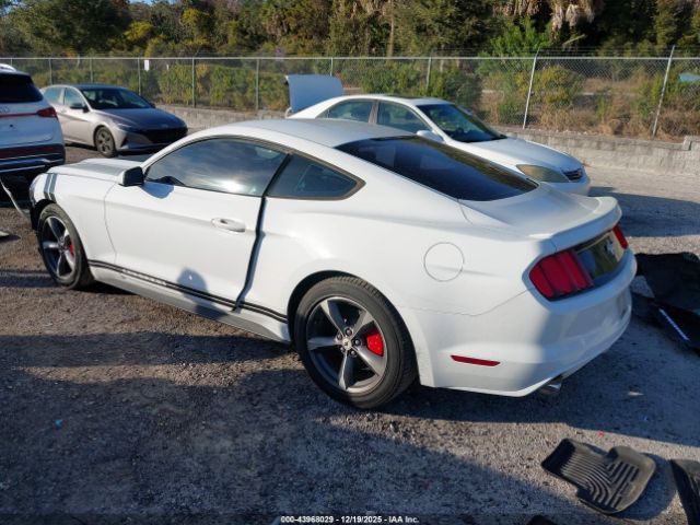 Ford Mustang V6 Image 15