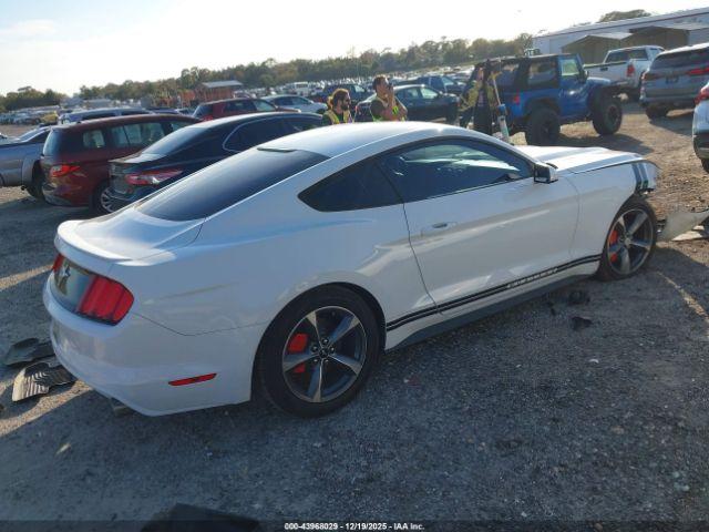 Ford Mustang V6 Image 14