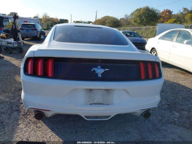 Ford Mustang V6 Image 7