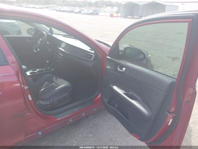 Kia Optima S Image 11