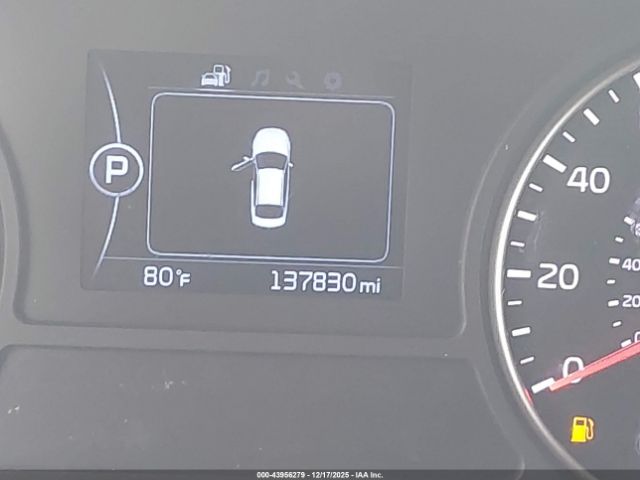 Kia Optima S Image 12