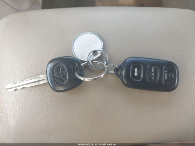 Toyota Camry Sle V6 Image 14