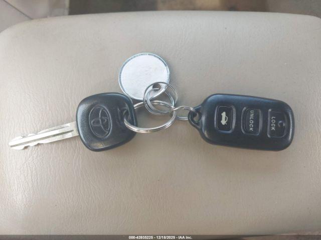 Toyota Camry Sle V6 Image 14