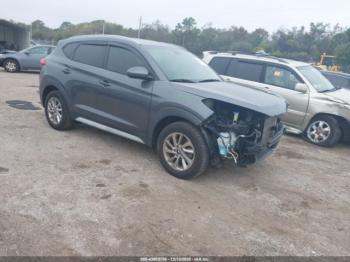  Salvage Hyundai TUCSON