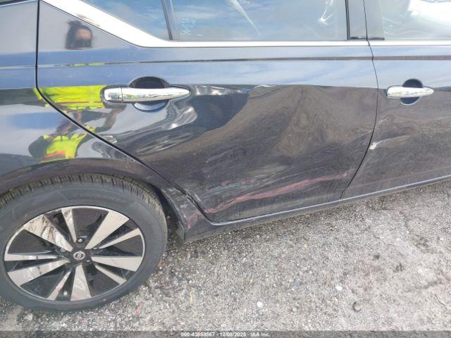 Nissan Altima 2.5 Sv Image 14