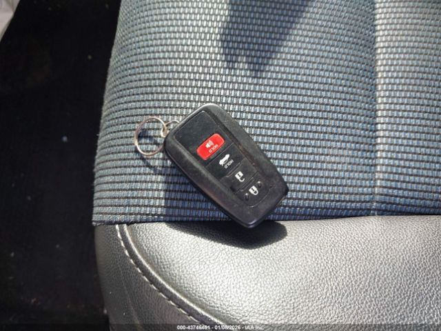 Toyota Corolla S Plus Image 11