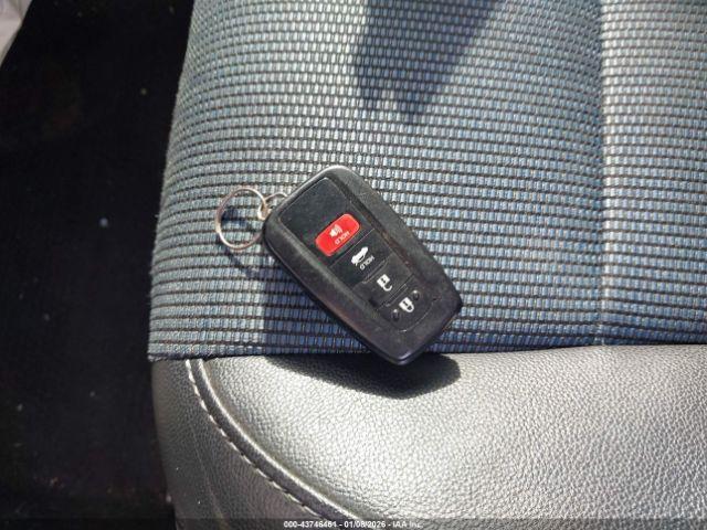 Toyota Corolla S Plus Image 11