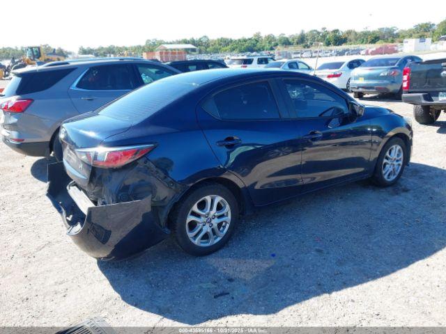 Toyota Yaris Image 4