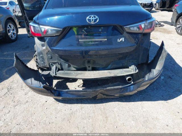 Toyota Yaris Image 6