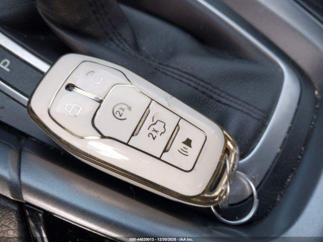 Ford Fusion Titanium Image 7