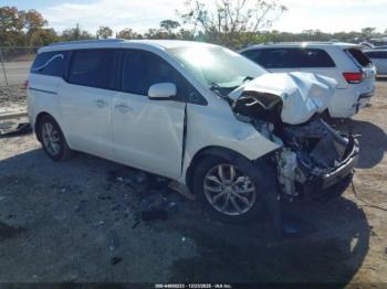  Salvage Kia Sedona