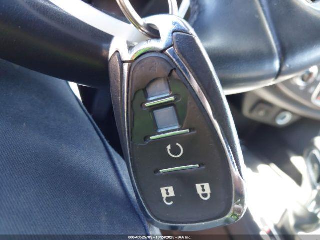 Chevrolet Traverse Fwd Lt Cloth Image 12