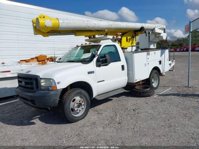 Ford F-550 Image 3