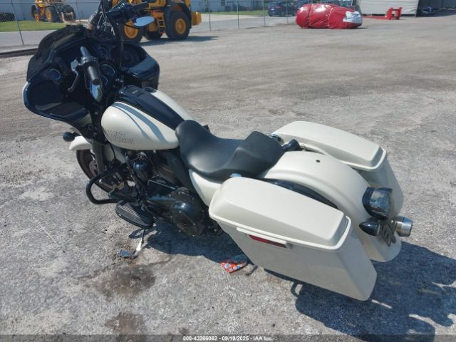 Harley-Davidson Fltrxst Image 9