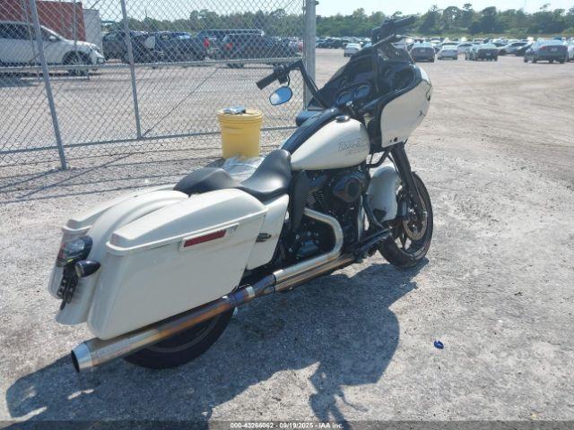 Harley-Davidson Fltrxst Image 7