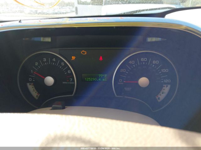 Ford Explorer Xlt Image 9