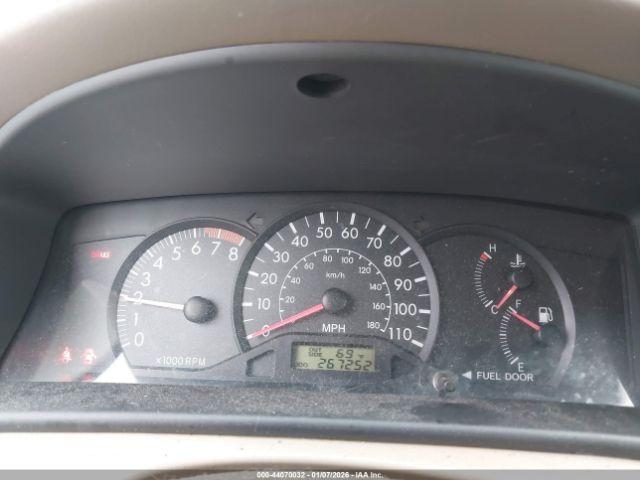 Toyota Corolla Ce Image 4