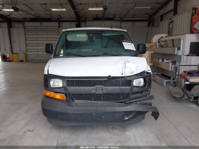 Chevrolet Express Work Van Image 15