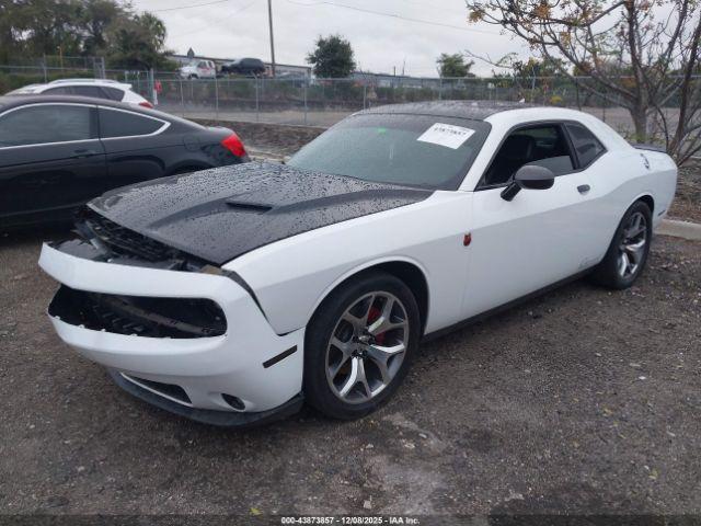Dodge Challenger Sxt Plus Image 7