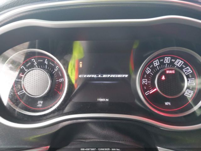 Dodge Challenger Sxt Plus Image 8