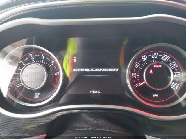 Dodge Challenger Sxt Plus Image 8