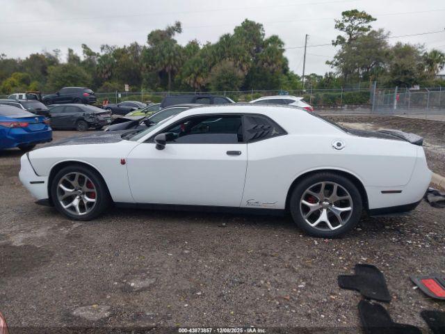 Dodge Challenger Sxt Plus Image 10