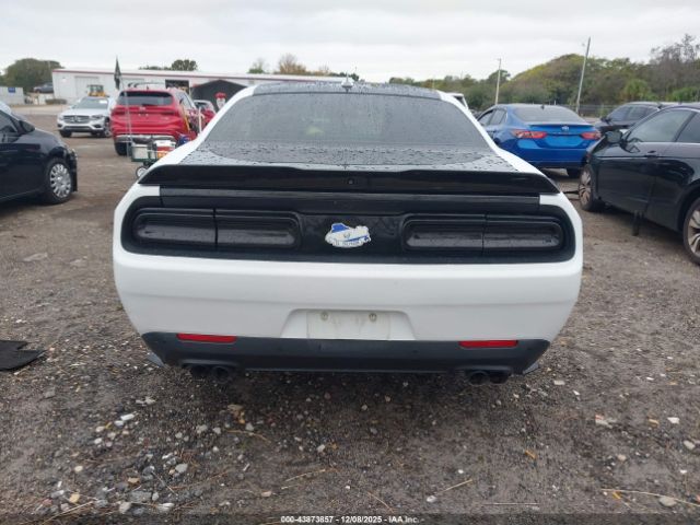 Dodge Challenger Sxt Plus Image 12