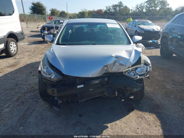 Hyundai ELANTRA Se Image 9