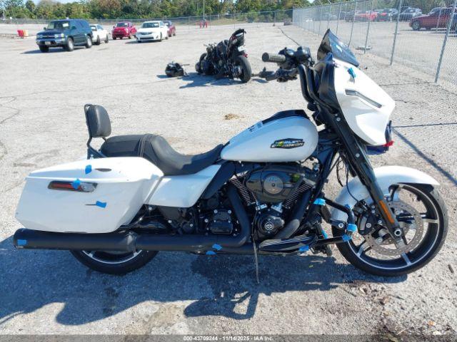 Harley-Davidson Flhx Image 7