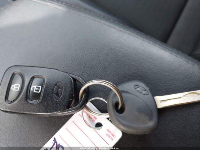 Hyundai TUCSON Gls Image 3