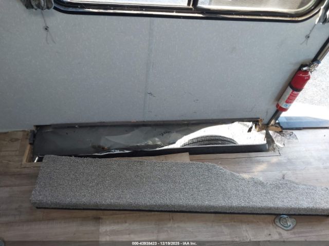 Forest River Grey Wolf Travel Trailer Image 13