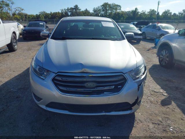 Ford Taurus Sel Image 13