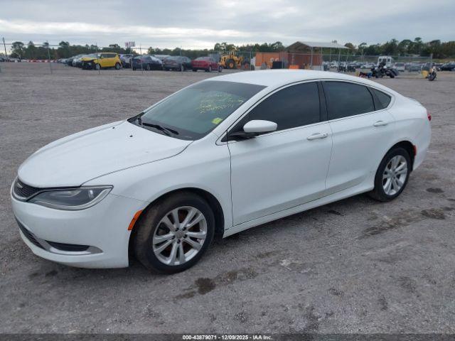 Chrysler 200 Limited Image 5