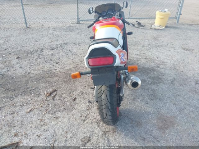 Suzuki Gsx-r600 W Image 2