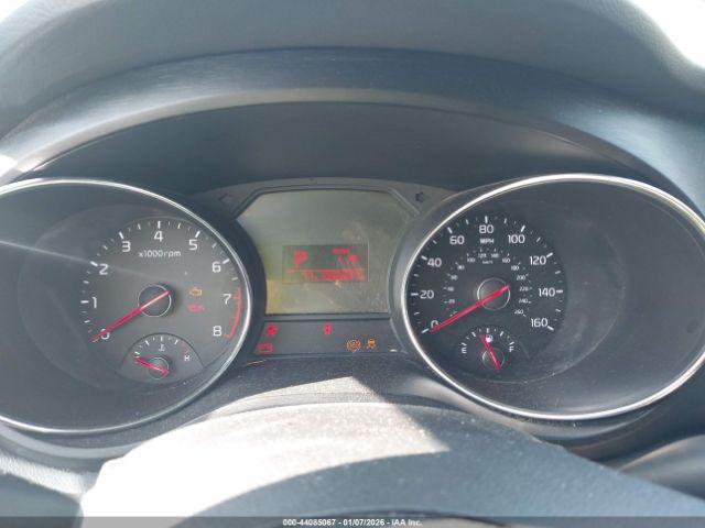 Kia Sedona Lx Image 8