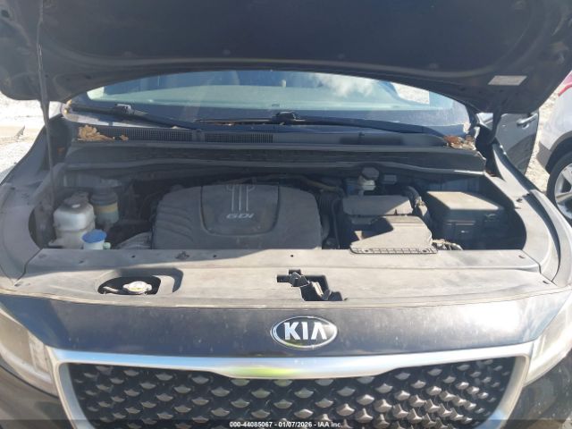 Kia Sedona Lx Image 9