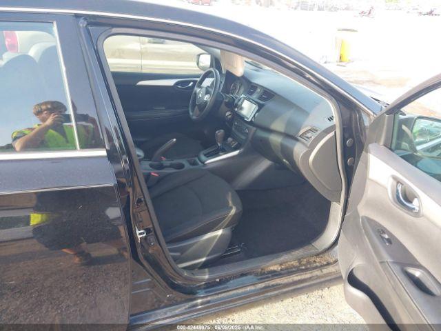 Nissan Sentra S Image 3