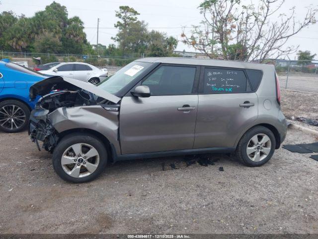 Kia Soul Image 11