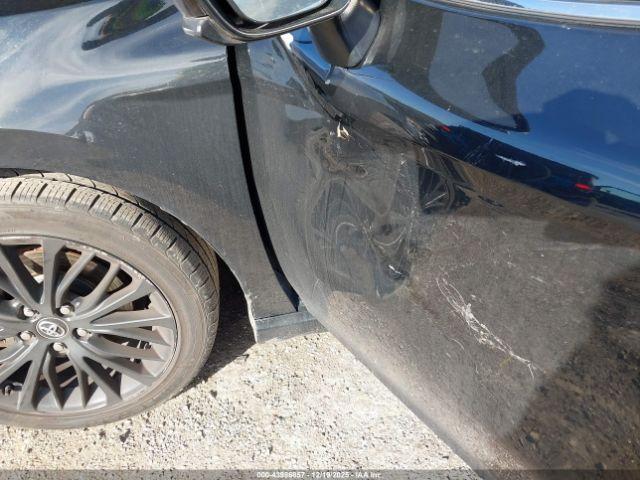 Toyota Camry Se Image 4