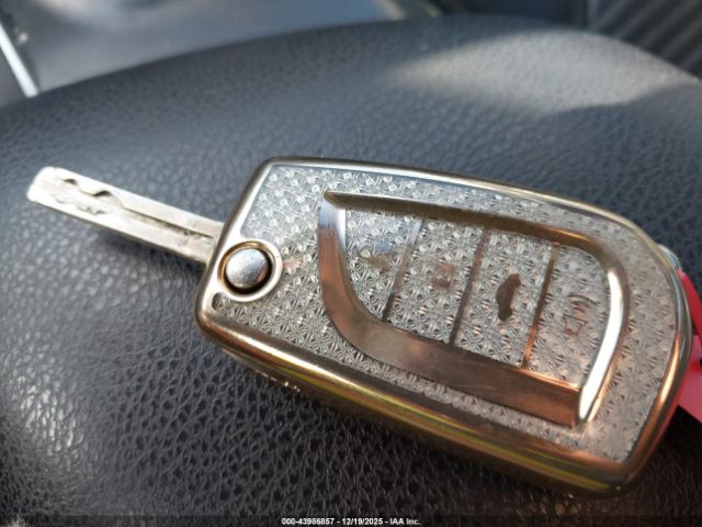 Toyota Camry Se Image 10