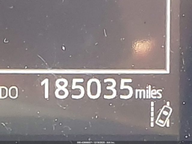 Toyota Camry Se Image 2