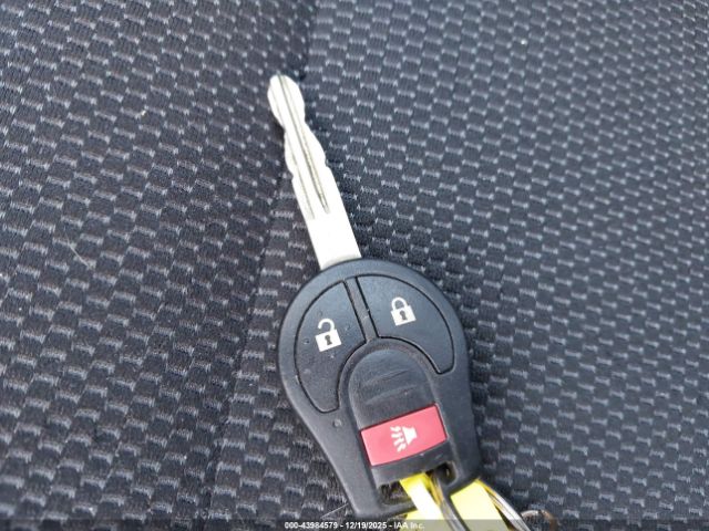 Nissan Versa 1.6 Sv Image 9