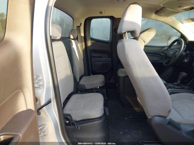 Chevrolet Colorado Wt Image 8