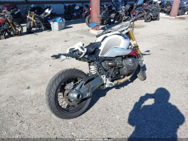 BMW R Nine T Image 11