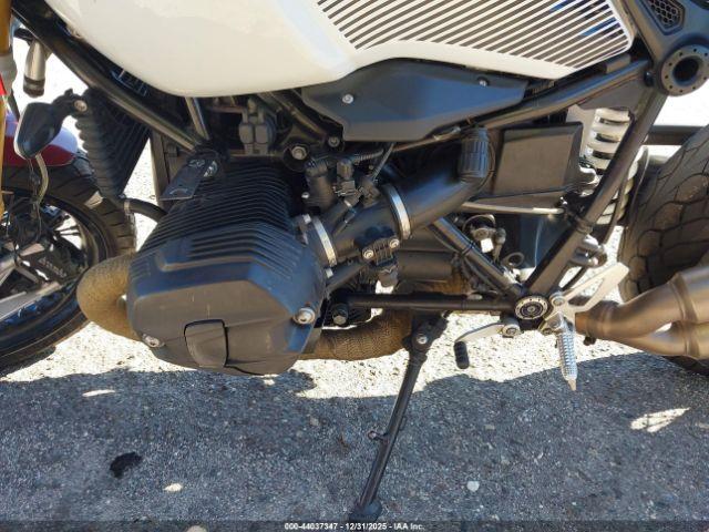 BMW R Nine T Image 13