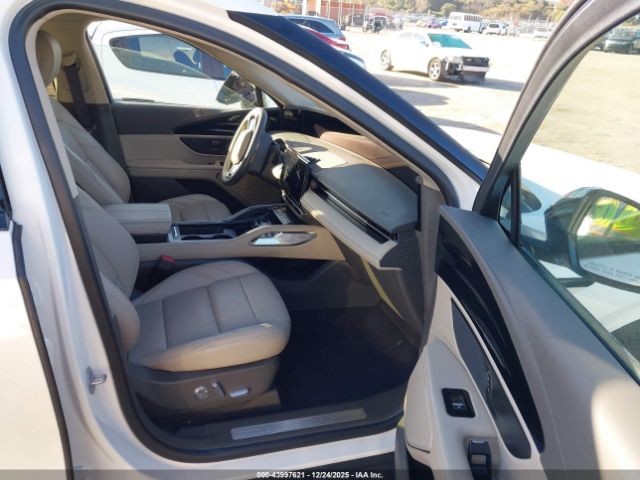 Lincoln Nautilus Premiere Image 8