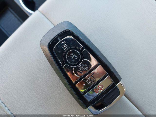 Lincoln Nautilus Premiere Image 13