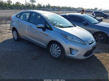  Salvage Ford Fiesta