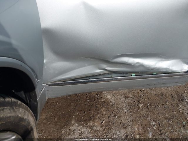 Buick Enclave Convenience Image 9